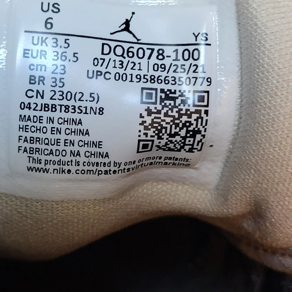 Nike Women's Air Jordan Sneakers 1 Mid SE 'Newsprint' - Size 6